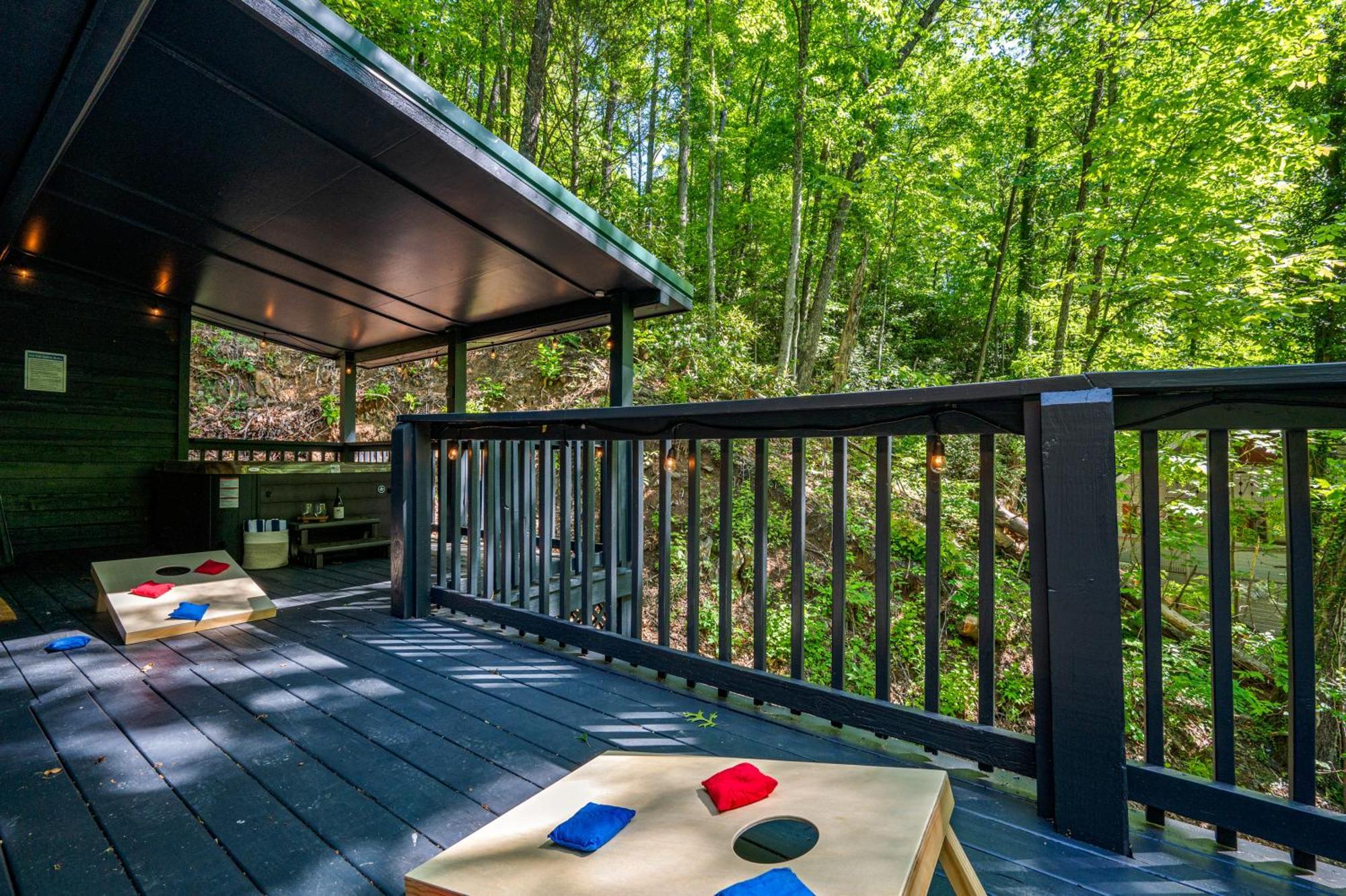 Escape To Sugar Chalet: The Rustic Modern Retreat Gatlinburg
